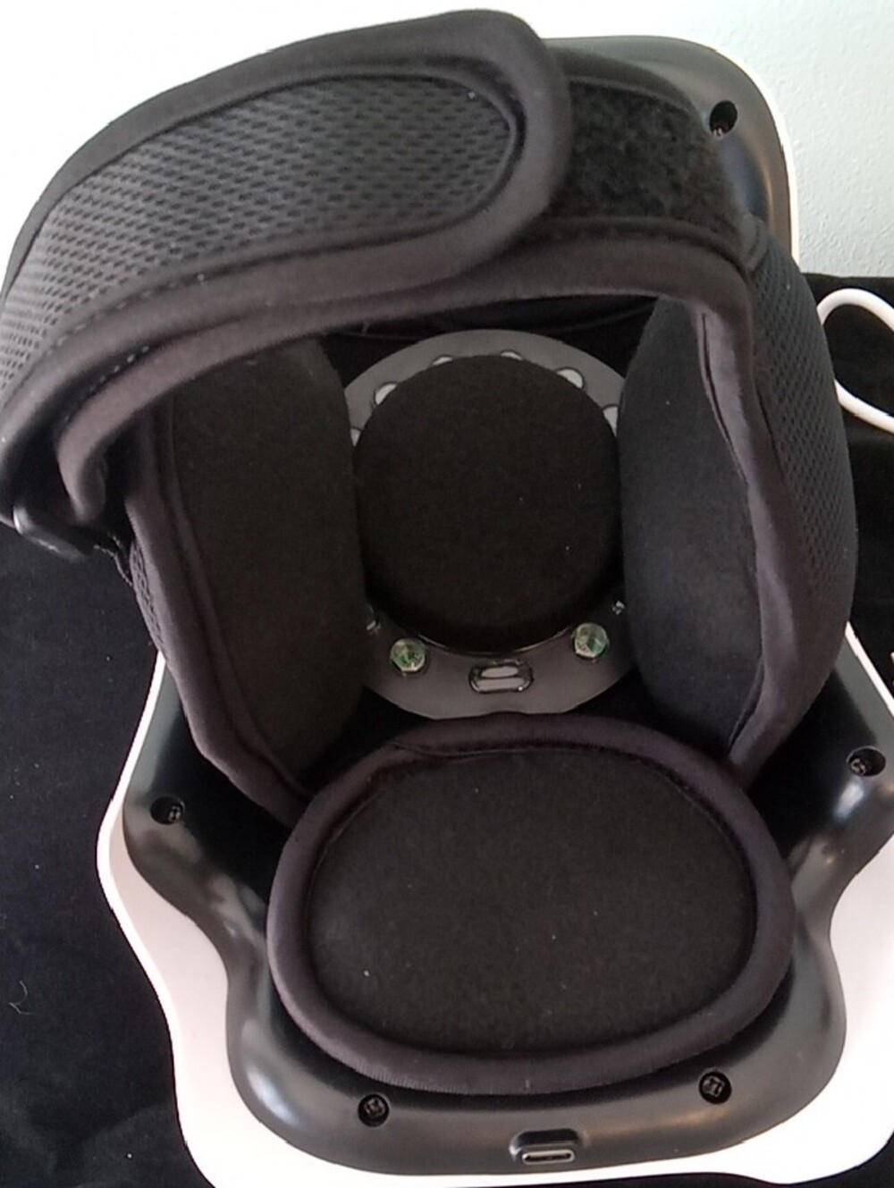 Knee & Shoulder Massager With Heat, Black Dust Bag - Picture 6 of 9
